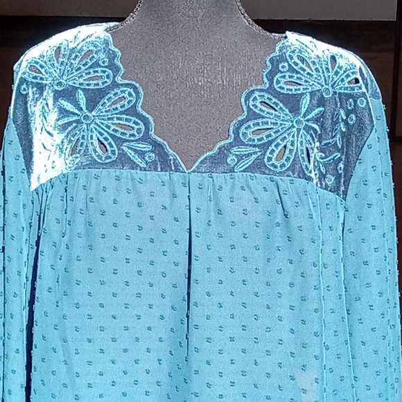 Blue sheer laser velour cut embellished top - Picture 9 of 13